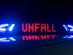 Urteil aus dem Verkehrsrecht: Für die Polizei abgebremst: Wer haftet bei Autobahnunfall?