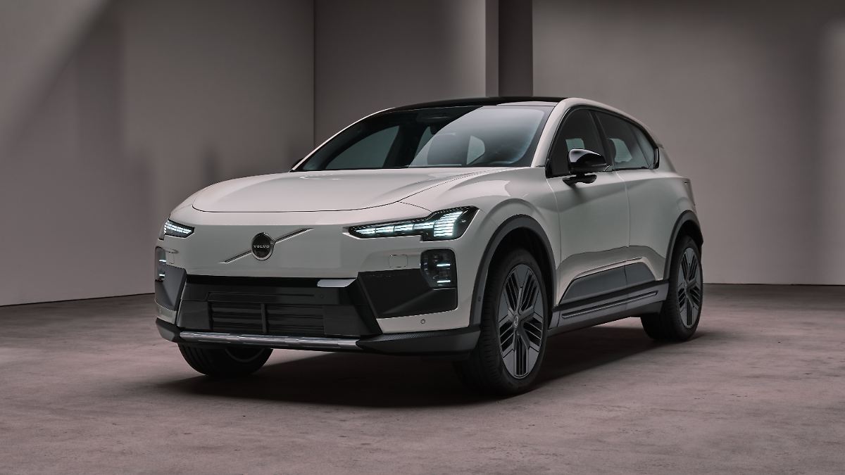 So-gut-wie-BMW-und-Mercedes-Weltpremiere-des-neuen-SUV-Volvo-EX60-Plattform-neu-Software-neu