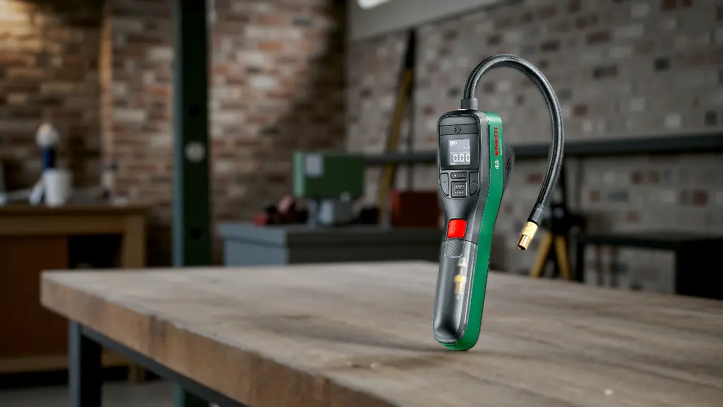 Die-elektrische-Luftpumpe-EasyPump-von-Bosch-ist-bei-Amazon-sehr-beliebt-und-derzeit-stark-reduziert