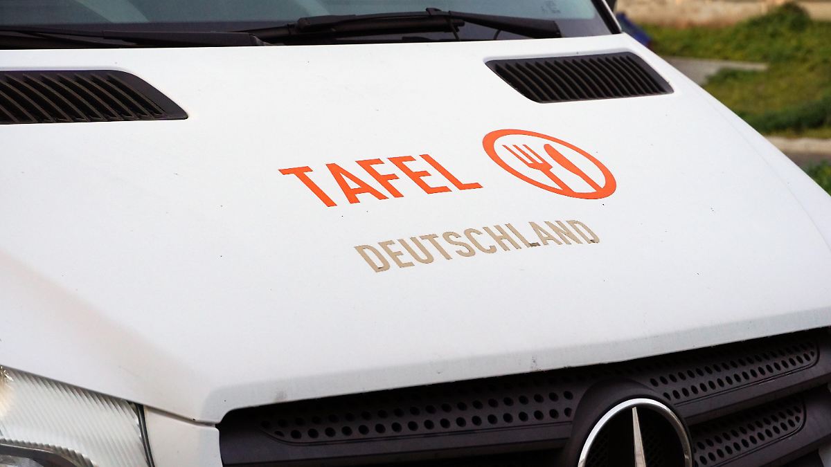 200-000-Euro-eingesteckt-Ex-Chefin-der-Regensburger-Tafel-soll-Gelder-veruntreut-haben