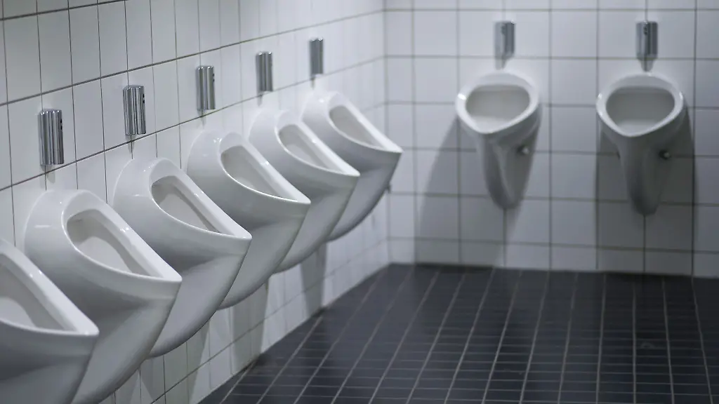 Sachsen-Anhalts-heutiger-Ministerpraesident-Reiner-Haseloff-hatte-1990-eine-unerwartete-Begegnung-mit-dem-damaligen-Kanzler-Helmut-Kohl