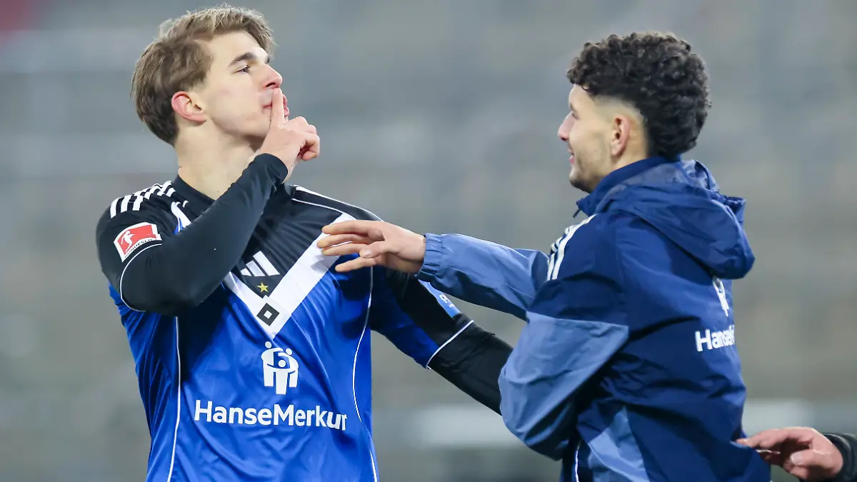 Luka-Vuskovic-Hamburger-SV-gestikuliert-nach-dem-Spiel-zu-den-Fans-des-FC-St-Pauli-Bundesliga-FC-St-Pauli-v-Hamburger-SV-Millerntor-Stadion-am-23-January-2026-in-Hamburg-Deutschland-Foto-von-Marco-Steinbrenner-DeFodi-Images-Luka-Vuskovic-Hamburger-SV-gestures-to-the-fans-of-FC-St-Pauli-after-the-game-Bundesliga-FC-St-Pauli-v-Hamburger-SV-Millerntor-Stadion-January-23-2026-in-Hamburg-Germany-Photo-by-Marco-Steinbrenner-DeFodi-Images-DFL-regulations-prohibit-any-use-of-photographs-as-image-sequences-and-or-quasi-video