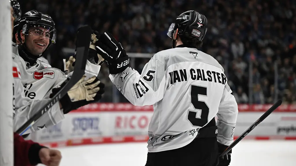 Jubel-bei-Robin-Van-Calster-Koelner-Haie-Schwenninger-Wild-Wings-gegen-Koelner-Haie-DEL-Hauptrunde-Spieltag-42-Saison-2025-2026-20260123-Schwenninger-Wild-Wings-gegen-Koelner-Haie-DEL-Hauptrunde-Spieltag-42-Saison-2025-2026-20260123-Schwenningen-Robin-Van-Calster-Koelner-Haie-Schwenninger-Wild-Wings-v-Koelner-Haie-DEL-Main-Round-Matchday-42-2025-2026-season-20260123-Schwenninger-Wild-Wings-v-Koelner-Haie-DEL-Main-Round-Matchday-42-2025-2026-season-20260123-Schwenningen-Copyright-xEibner-Pressefoto-SvenxLaeglerx-EP-SVL