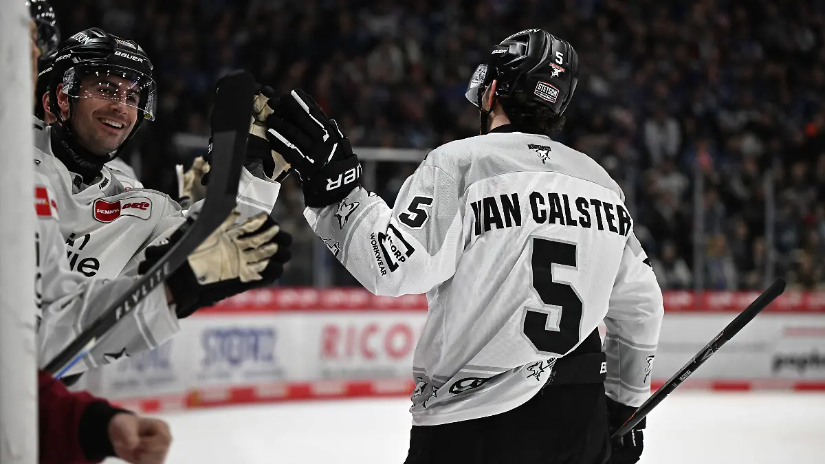 Jubel-bei-Robin-Van-Calster-Koelner-Haie-Schwenninger-Wild-Wings-gegen-Koelner-Haie-DEL-Hauptrunde-Spieltag-42-Saison-2025-2026-20260123-Schwenninger-Wild-Wings-gegen-Koelner-Haie-DEL-Hauptrunde-Spieltag-42-Saison-2025-2026-20260123-Schwenningen-Robin-Van-Calster-Koelner-Haie-Schwenninger-Wild-Wings-v-Koelner-Haie-DEL-Main-Round-Matchday-42-2025-2026-season-20260123-Schwenninger-Wild-Wings-v-Koelner-Haie-DEL-Main-Round-Matchday-42-2025-2026-season-20260123-Schwenningen-Copyright-xEibner-Pressefoto-SvenxLaeglerx-EP-SVL
