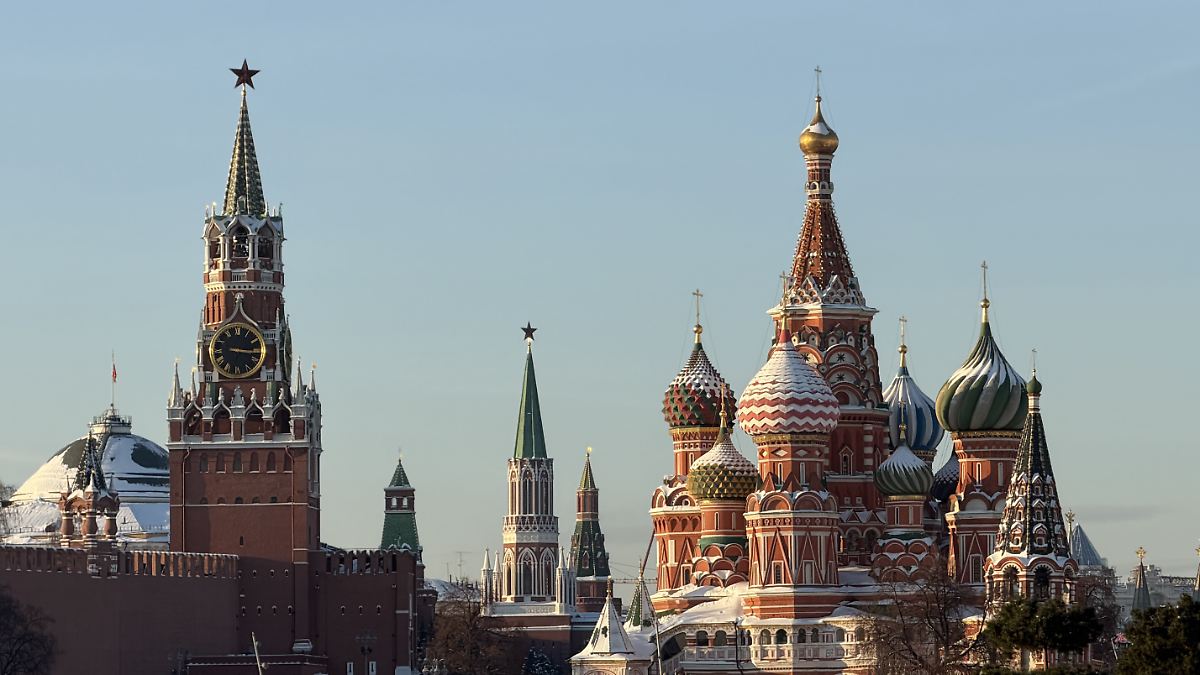 Kritik-an-D-monisierung-Altkanzler-Schr-der-erw-rmt-sich-f-r-Russlands-Kultur