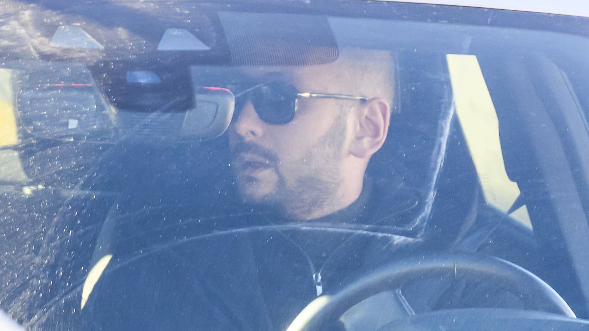 F-r-200-000-Franken-freigekauft-Angeh-rige-emp-rt-ber-Haftentlassung-von-Constellation-Chef