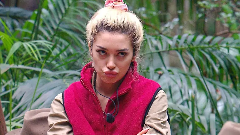 ACHTUNG-SPERRFRIST-FUeR-ALLE-MEDIEN-BIS-ZUM-SHOWENDE-SAMSTAG-24-JANUAR-2026-22-30-UHR-Ariel-spricht-mit-Eva-Benetatou-ueber-deren-Affaere-mit-Samiras-Ex-Mann-Serkan-Die-Verwendung-des-sendungsbezogenen-Materials-ist-nur-mit-dem-Hinweis-und-Verlinkung-auf-RTL-gestattet