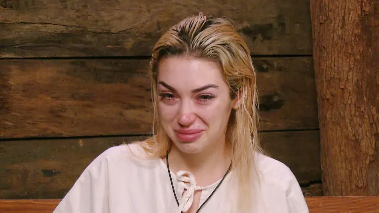 ACHTUNG-SPERRFRIST-FUeR-ALLE-MEDIEN-BIS-ZUM-SHOWENDE-SAMSTAG-24-JANUAR-2026-22-30-UHR-Ariel-im-Dschungeltelefon-Die-Verwendung-des-sendungsbezogenen-Materials-ist-nur-mit-dem-Hinweis-und-Verlinkung-auf-RTL-gestattet