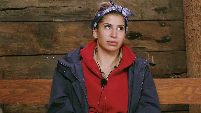 ACHTUNG-SPERRFRIST-FUeR-ALLE-MEDIEN-BIS-ZUM-SHOWENDE-SAMSTAG-24-JANUAR-2026-22-30-UHR-Eva-Benetatou-im-Dschungeltelefon-Die-Verwendung-des-sendungsbezogenen-Materials-ist-nur-mit-dem-Hinweis-und-Verlinkung-auf-RTL-gestattet