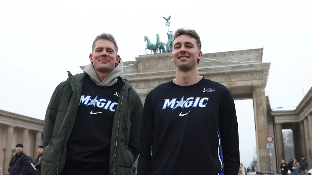 AFP__20260113__2255569743__v1__HighRes__2026NbaEuropeGameOrlandoMagicTeamPhoto