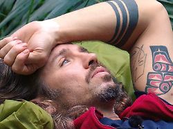 "Gibt ja Gründe": Gil Ofarims Bruder meldet sich zu Wort