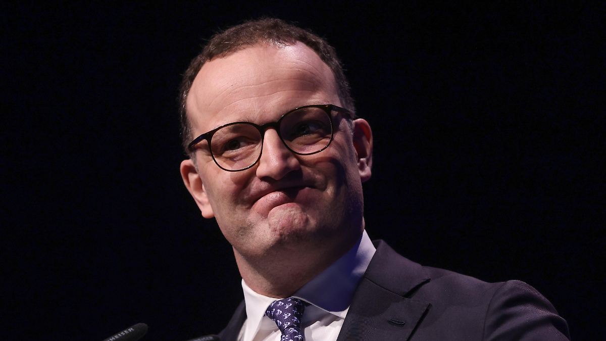-Bin-und-bleibe-Fraktionschef-Spahn-dementiert-Ger-chte-ber-Wechsel-ins-Kabinett