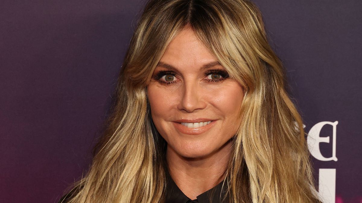 Promis-sind-begeistert-Sie-singt-wieder-Heidi-Klum-kann-es-nicht-lassen