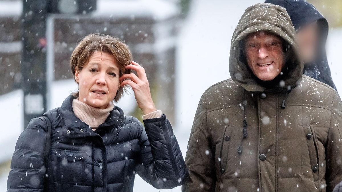 -Ich-bestreite-den-Sachverstand-Nebenklage-verschm-ht-Zeugen-im-Block-Prozess