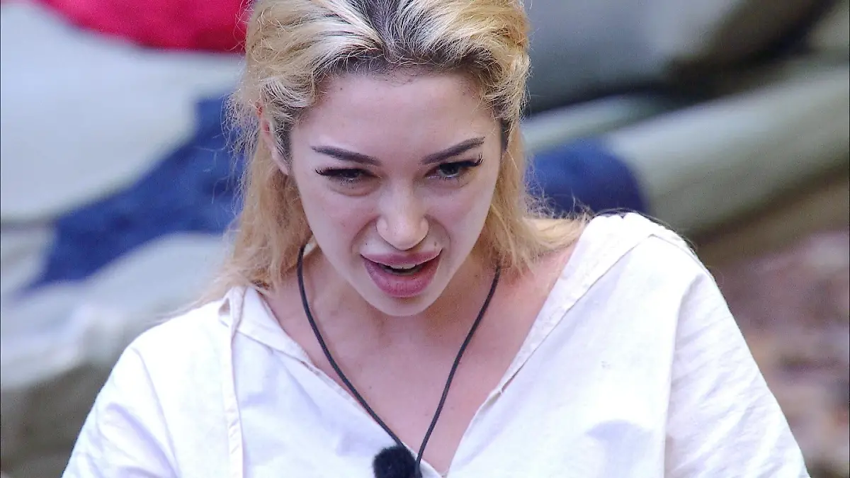 ACHTUNG-SPERRFRIST-FUeR-ALLE-MEDIEN-BIS-ZUM-SHOWENDE-MONTAG-26-JANUAR-2026-22-30-UHR-Ariel-und-Umut-geraten-aneinander-Die-Verwendung-des-sendungsbezogenen-Materials-ist-nur-mit-dem-Hinweis-und-Verlinkung-auf-RTL-gestattet