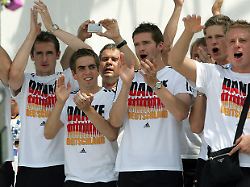 DFB ist nicht abgeneigt: CDU will deutsche Fußball-WM-Bewerbung anstoßen