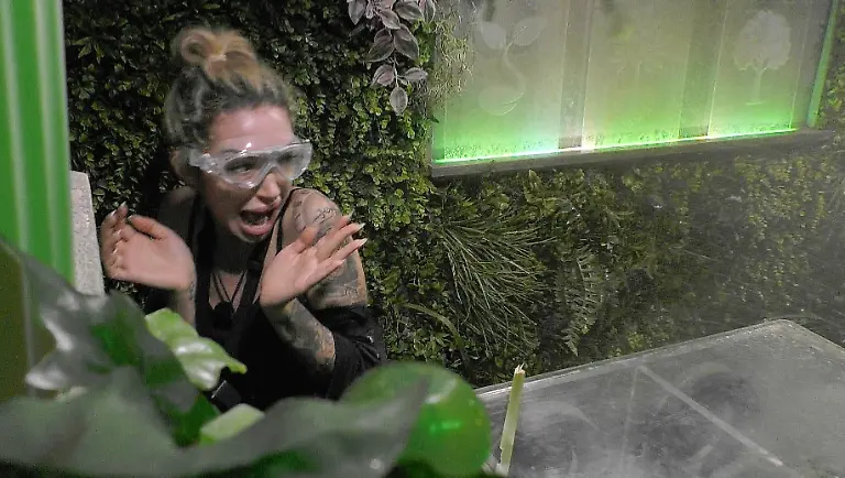 ACHTUNG-SPERRFRIST-FUeR-ALLE-MEDIEN-BIS-ZUM-SHOWENDE-DIENSTAG-27-JANUAR-2026-22-30-UHR-Ariel-in-der-Dschungelpruefung-Dschungelpruefungs-Baehro-Die-Verwendung-des-sendungsbezogenen-Materials-ist-nur-mit-dem-Hinweis-und-Verlinkung-auf-RTL-gestattet