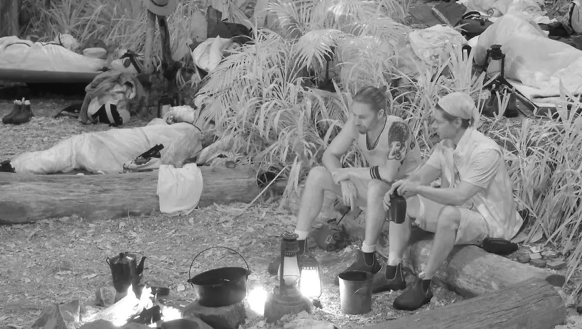 ACHTUNG-SPERRFRIST-FUeR-ALLE-MEDIEN-BIS-ZUM-SHOWENDE-DIENSTAG-27-JANUAR-2026-22-30-UHR-Waehrend-der-Nachtwache-spricht-Gil-Ofarim-l-mit-Stephen-Duerr-ueber-kleine-Fluchten-und-grosse-Sorgen-Die-Verwendung-des-sendungsbezogenen-Materials-ist-nur-mit-dem-Hinweis-und-Verlinkung-auf-RTL-gestattet