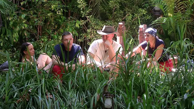 ACHTUNG-SPERRFRIST-FUeR-ALLE-MEDIEN-BIS-ZUM-SHOWENDE-DIENSTAG-27-JANUAR-2026-22-30-UHR-V-l-Simone-Ballack-Hardy-Krueger-Patrick-Romer-und-Eva-Benetatou-laestern-munter-weiter-Die-Verwendung-des-sendungsbezogenen-Materials-ist-nur-mit-dem-Hinweis-und-Verlinkung-auf-RTL-gestattet