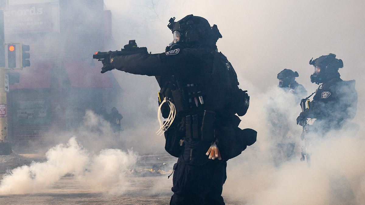 Abschiebewahnsinn-in-den-USA-Was-und-wer-sind-ICE-und-CBP-und-was-wollen-sie-