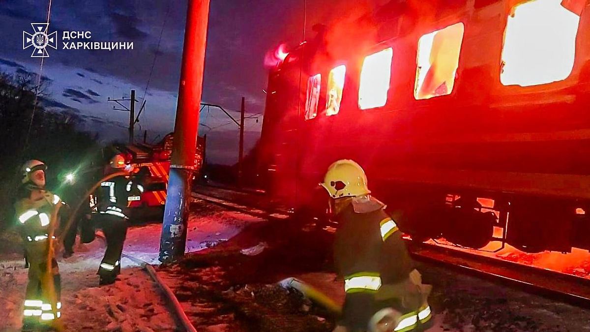 Tote-und-Verletzte-Russische-Shahed-Drohnen-schlagen-in-ukrainischen-Zug-ein