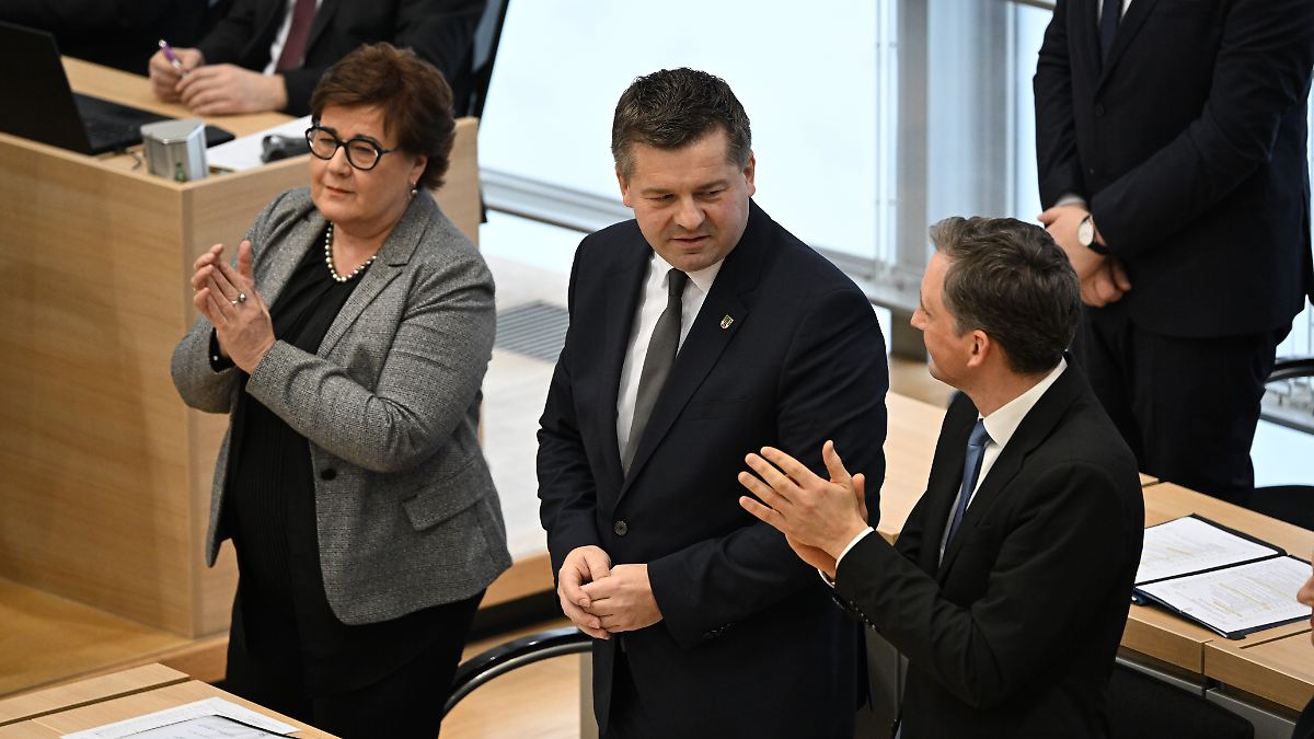 Bereits-im-ersten-Wahlgang-Sven-Schulze-zum-Ministerpr-sidenten-in-Sachsen-Anhalt-gew-hlt