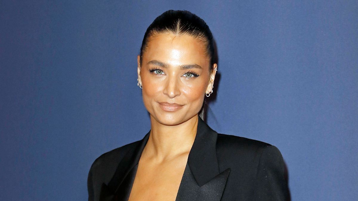 -F-nf-bis-zehn-Jahre-j-nger-Amira-Aly-plant-Beauty-Eingriff