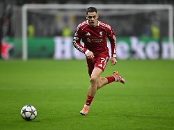 Herren, Frauen, Amateure: Weltweiter Fußball schwimmt in Transfer-Rekordflut