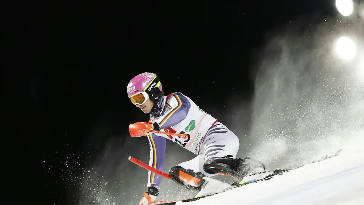 Ski-alpin-Weltcup-Slalom-Maenner-1-Durchgang-der-deutsche-Linus-Strasser-in-Aktion