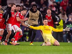 Real nach "Schande" fassungslos: Torwart trifft, Benfica eskaliert: Mourinho hat die beste Idee der Welt