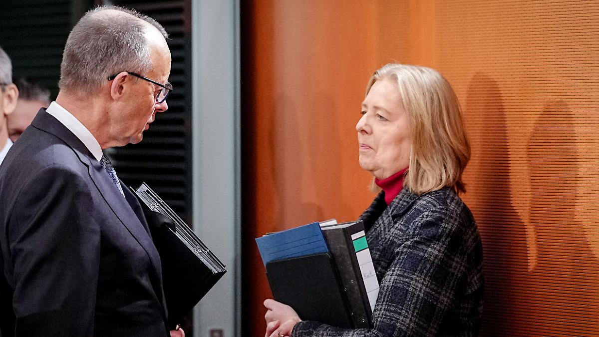 -Sportlicher-Zeitplan-Sozialstaatsreform-soll-noch-in-diesem-Jahr-starten