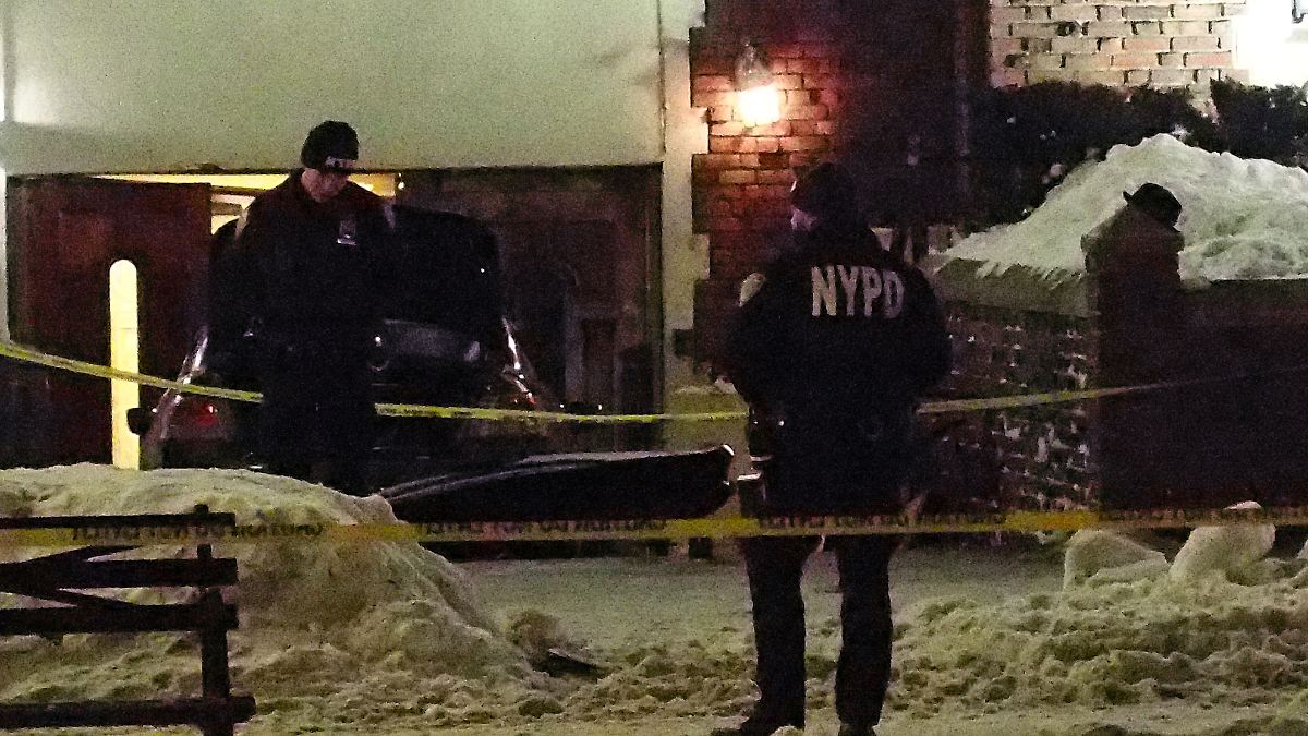 Festnahme-in-New-York-Mann-f-hrt-zwei-Mal-in-T-r-eines-j-dischen-Zentrums