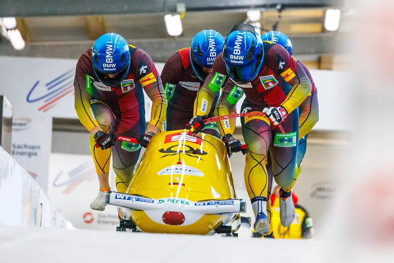 Bob-Weltcup-Altenberg-2026-Viererbob-Maenner-Francesco-Friedrich-DEU-Deutschland-Sachsen-Altenberg-18-01-2026-IBSF-Bob-Weltcup-in-Altenberg-SachsenEnergie-Eiskanal-Viererbob-Maenner-1-Lauf-Team-Francesco-FRIEDRICH-GER-am-Start