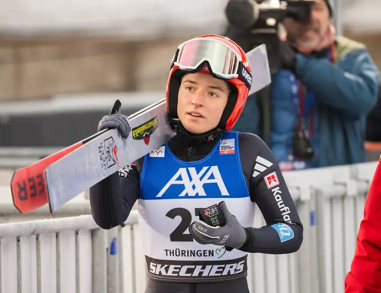 NORDISCHE-KOMBINATION-WELTCUP-2026-NUR-FUeR-REDAKTIONELLE-ZWECKE-EDITORIAL-USE-ONLY-17-01-2026-Oberhof-Weltcup-2026-Nordische-Kombination-in-Oberhof-Nordische-Kombination-Skispringen-Normalschanze-Frauen-Im-Foto-Nathalie-Armbruster-4-GER-SV-SZ-Kniebis-1928-e-V