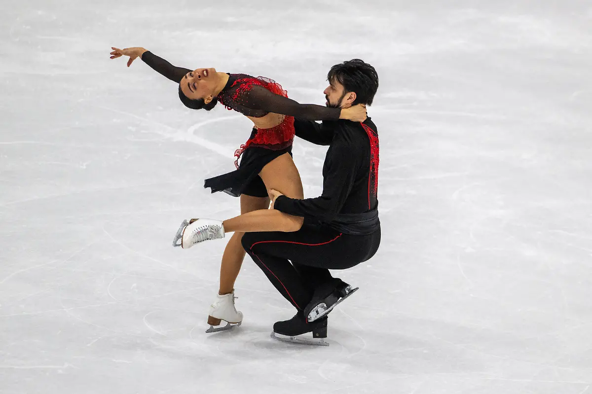 Deutsche-Meisterschaften-Eiskunstlauf-Jennifer-van-Janse-Benjamin-Steffan-Bayern-Deutsche-Meister-in-der-Meiserklasse-Eistanz-127