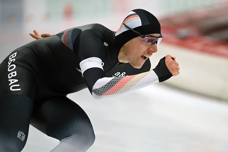 Finn-SONNEKALB-GER-Aktion-Einzelbild-angeschnittenes-Einzelmotiv-Halbfigur-halbe-Figur-1500-m-men-Maenner-Eisschnelllauf-ISU-Weltcup-Saison-2025-2026-am-23-01-2026-in-Inzell-M-A-X-A-I-C-H-E-R-A-R-E-N-A