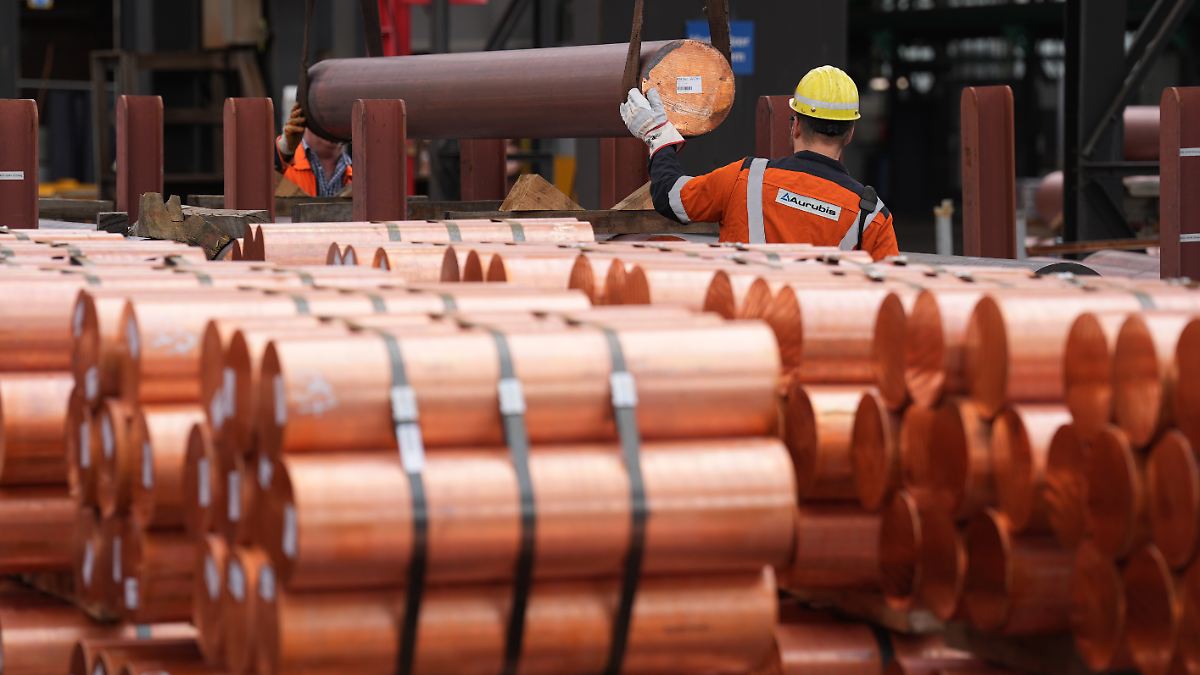 Edelmetalle-au-er-Rand-und-Band-Nach-Gold-und-Silber-startet-jetzt-die-Jagd-auf-Kupfer