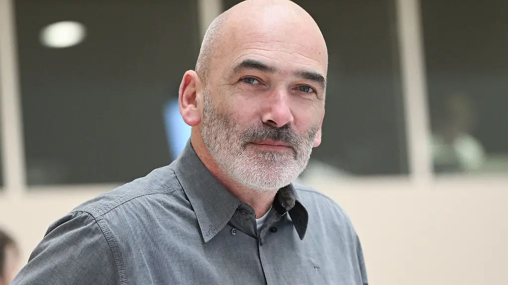 Der-Brandenburger-BSW-Landtagsabgeordnete-Christian-Dorst-hat-die-Kritik-an-AfD-Politiker-Wilko-Moeller-wegen-eines-Wahlplakats-zurueckgewiesen-Archivbild