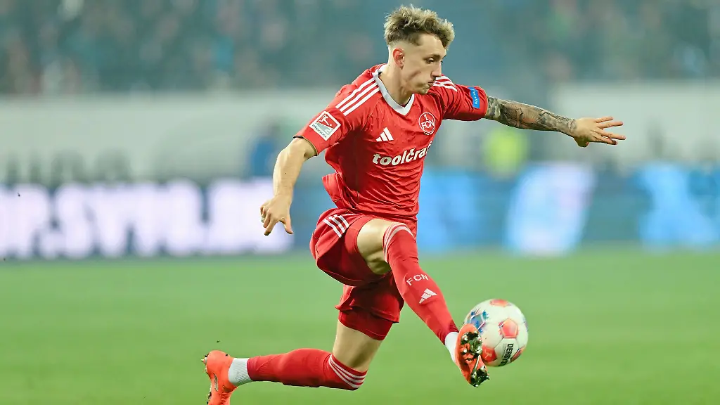 Vor-dem-Abflug-aus-Nuernberg-Tim-Drexler