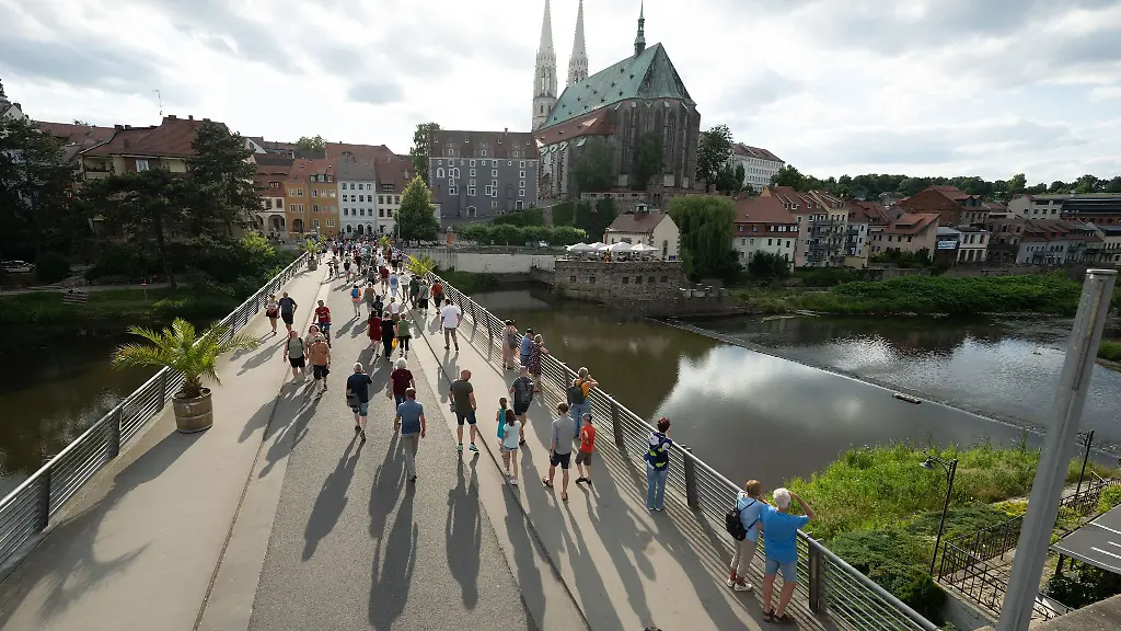Kommunen-Unternehmen-und-Partner-aus-den-Landkreisen-Bautzen-und-Goerlitz-haben-einen-Tourismusverband-gegruendet
