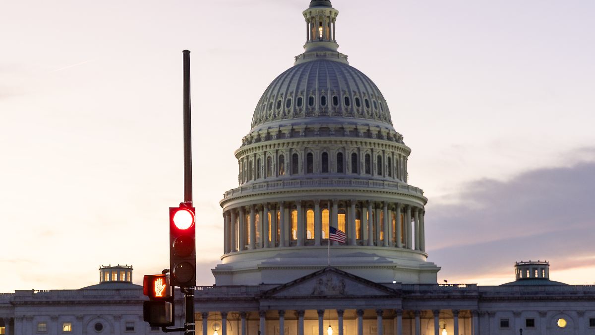 Streit-um-ICE-Eins-tze-Neuer-US-Shutdown-droht-Senat-stimmt-gegen-Haushaltsgesetz