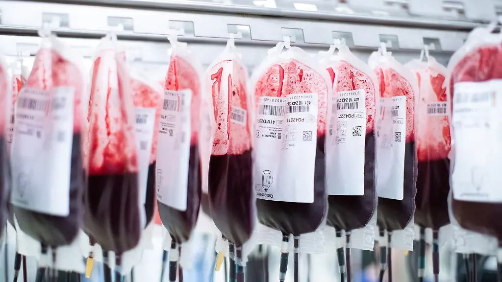 Vor-rund-drei-Wochen-rief-das-DRK-den-bundesweiten-Notstand-fuer-die-Blutbanken-aus-Eine-Welle-an-Spenden-hat-vorerst-wieder-fuer-mehr-Blutreserven-in-Rheinland-Pfalz-gesorgt-Doch-es-braucht-mehr-regelmaessige-Spender-sonst-droht-bald-erneut-ein-Engpass