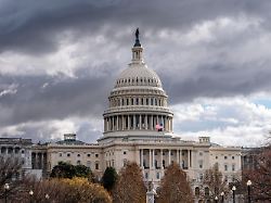Einigung auf Übergangslösung: Trump verkündet Abwendung des Shutdowns in den USA