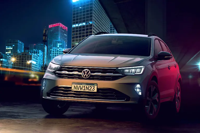 DB2020AU00860-medium