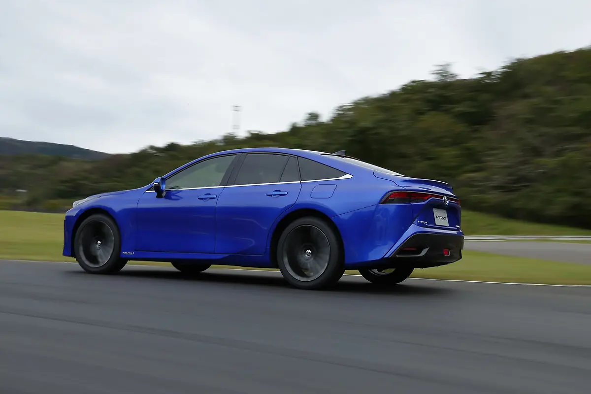 69813-w4v8092-web-lr