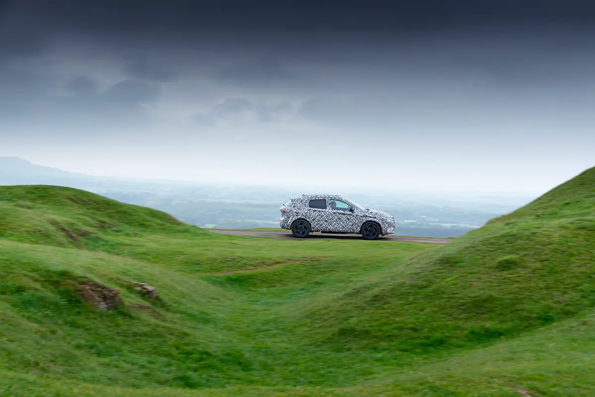 New-Nissan-Qashqai-camo-7-1200x800