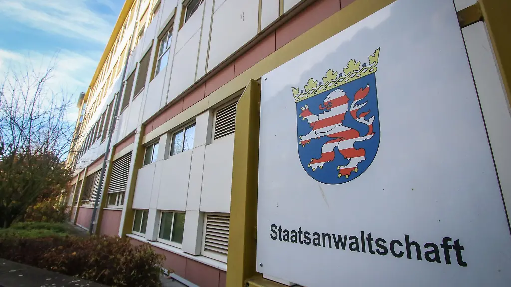 Dem-suspendierten-Richter-wird-vorgeworfen-seine-Amtsstellung-fuer-sexuelle-Uebergriffe-genutzt-zu-haben