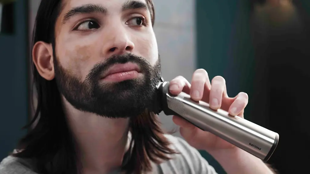 Auch-fuer-den-Bart-der-Multigroom-Series-9000-eignet-sich-laut-Hersteller-fuer-alle-Koerperregionen