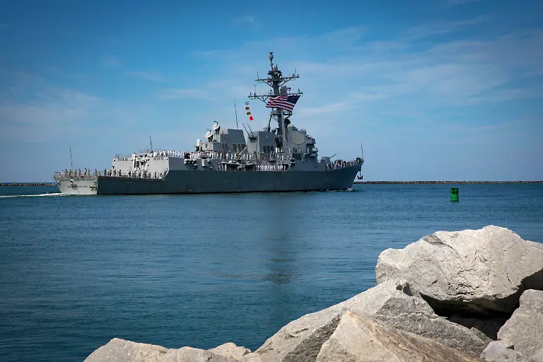 USS-Delbert-D-Black-August-3-2022-Jacksonville-Florida-USA-The-Arleigh-Burke-class-guided-missile-destroyer-USS-Delbert-D-Black-DDG-119-departs-Naval-Station-Mayport-for-deployment-August-2-2022-Delbert-D-Black-is-homeported-at-Naval-Station-Mayport-photo-by-Mass-Communication-Specialist-2nd-Class-Juel-Foster-Copyright-xU-S
