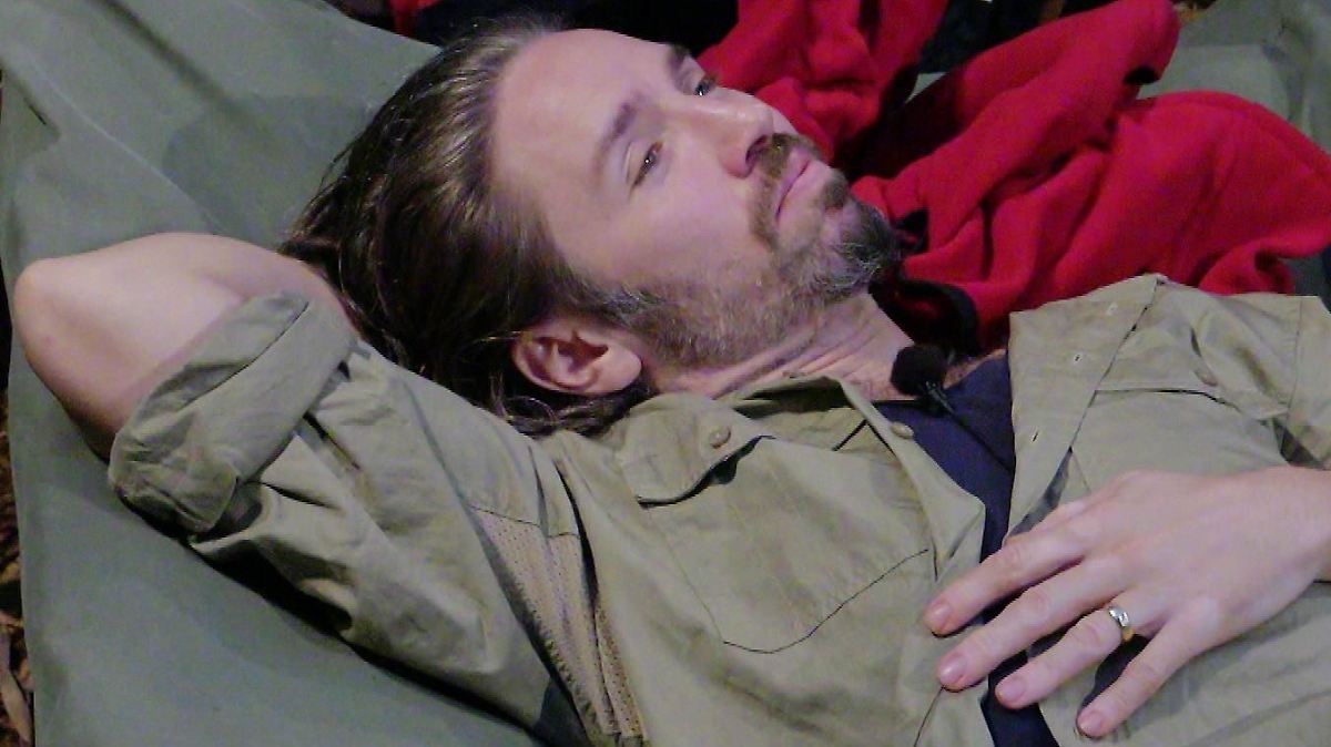 Keine-Pflicht-zu-schweigen-Anwalt-des-Hotel-Mitarbeiters-widerspricht-Gil-Ofarim